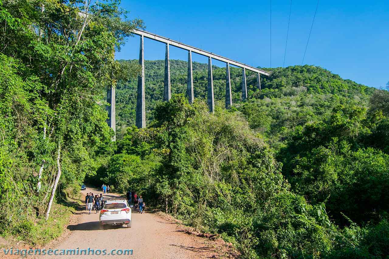 Como chegar no Viaduto 13