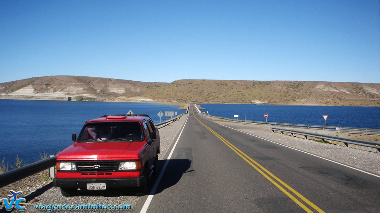 Represa em Piedra del Aguila - Argentina