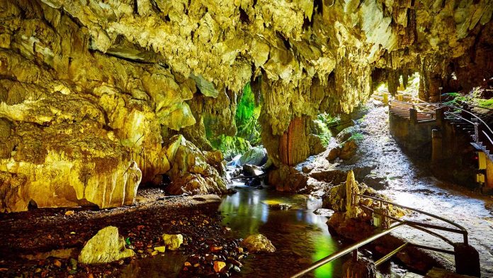 Viagem Caverna do Diabo, Aparecida e Paraty