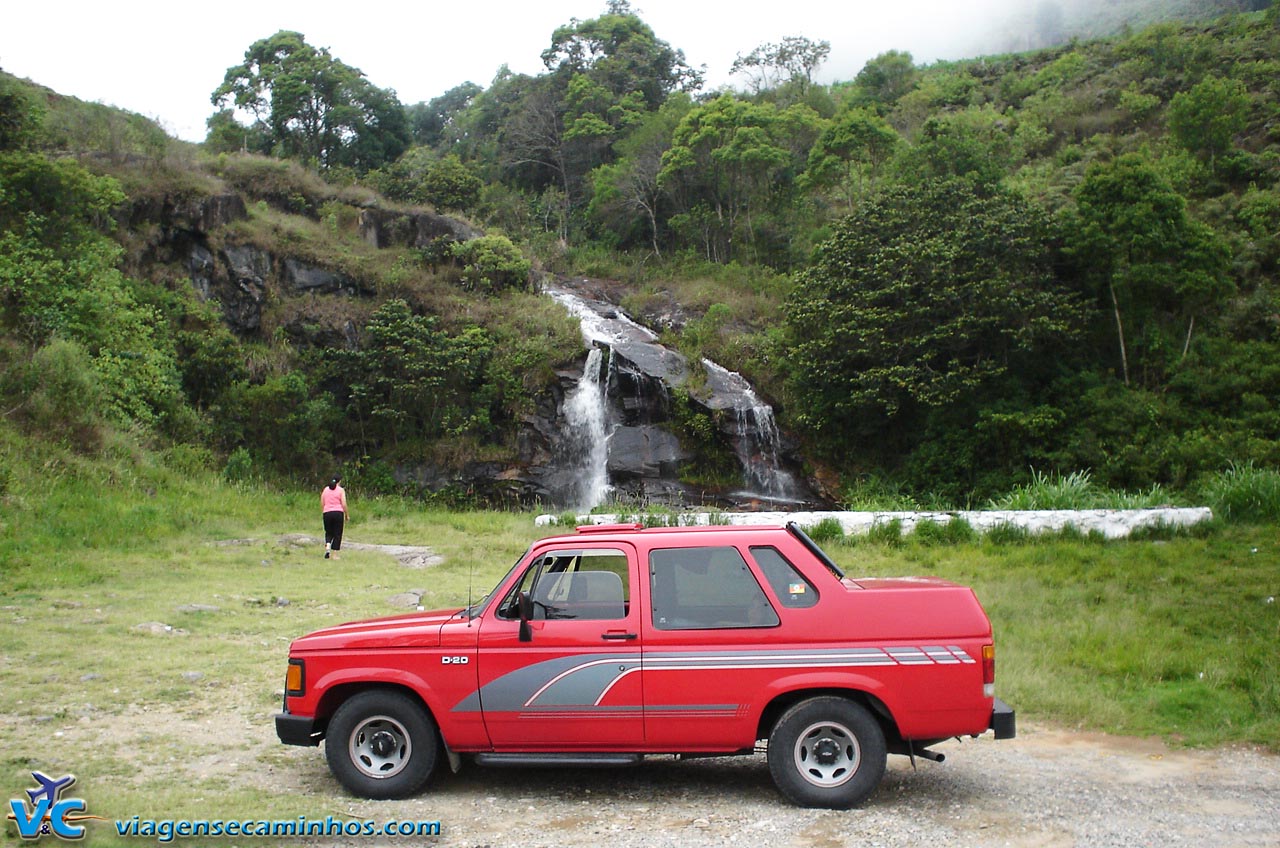 Cachoeira na estrada Cunha Paraty