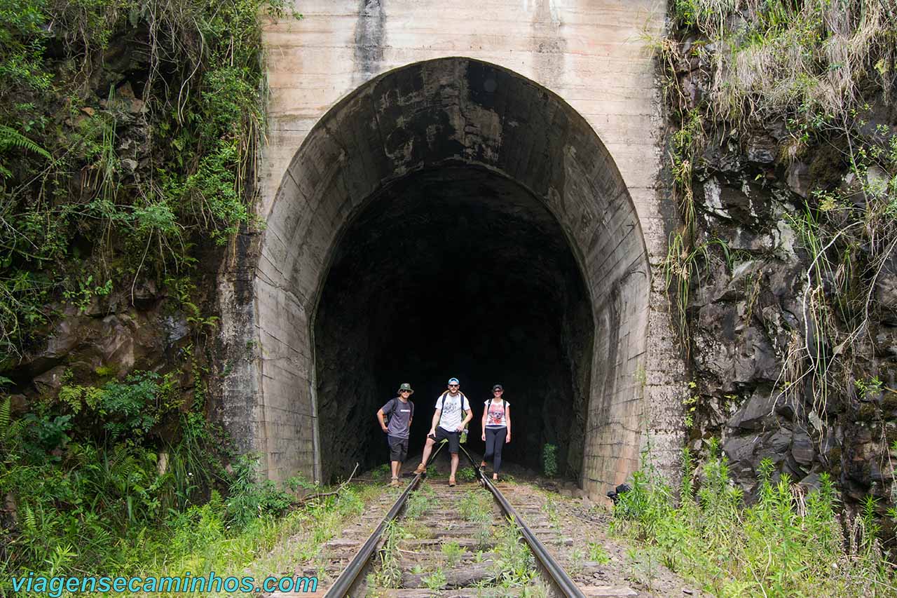 Túnel na ferrovia em Vacaria - RS