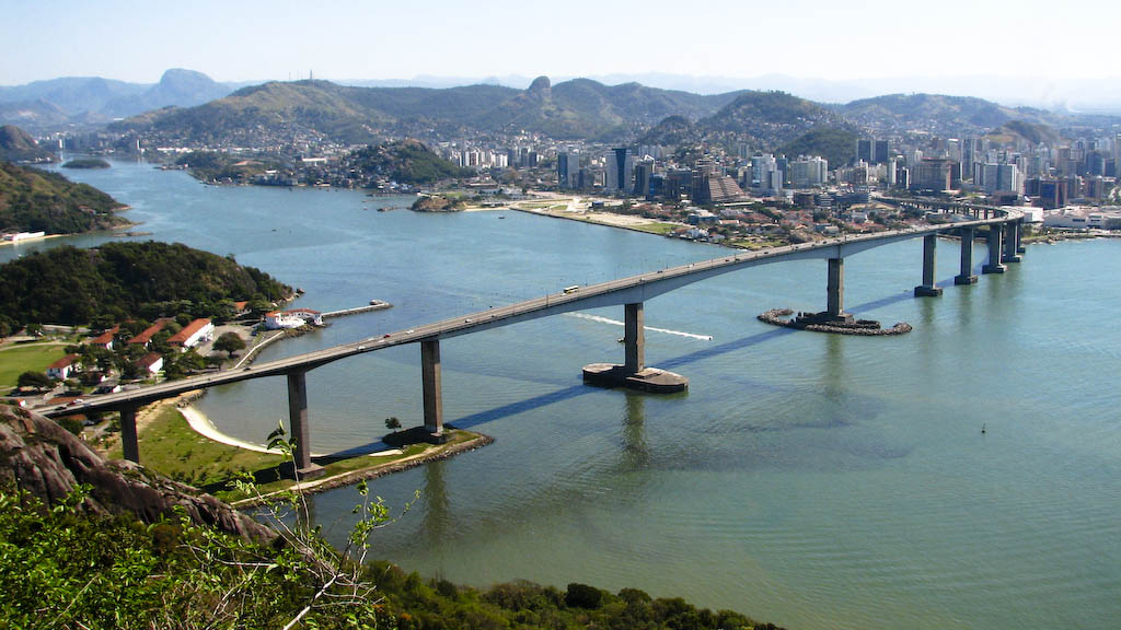 Terceira Ponte vista do Morro do Moreno