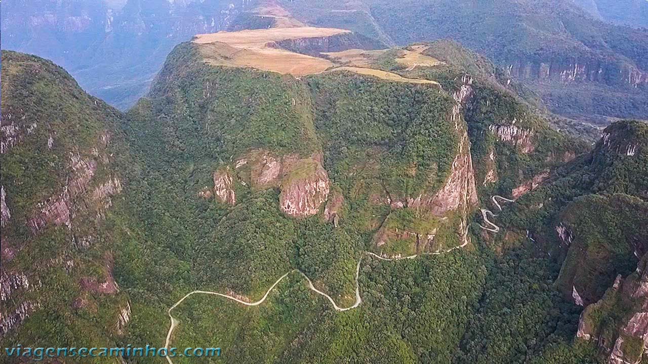 Vista aérea da Serra do Corvo Branco