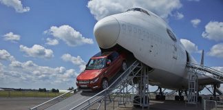 De carro ou avião