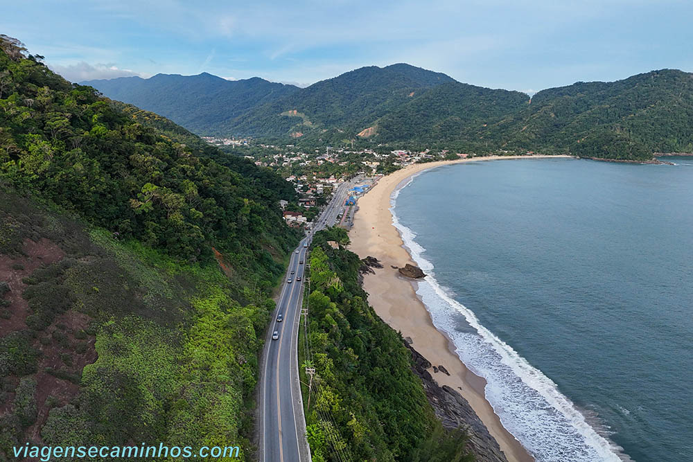 Rodovia Rio Santos na Praia de Boiçucanga - São Sebastião