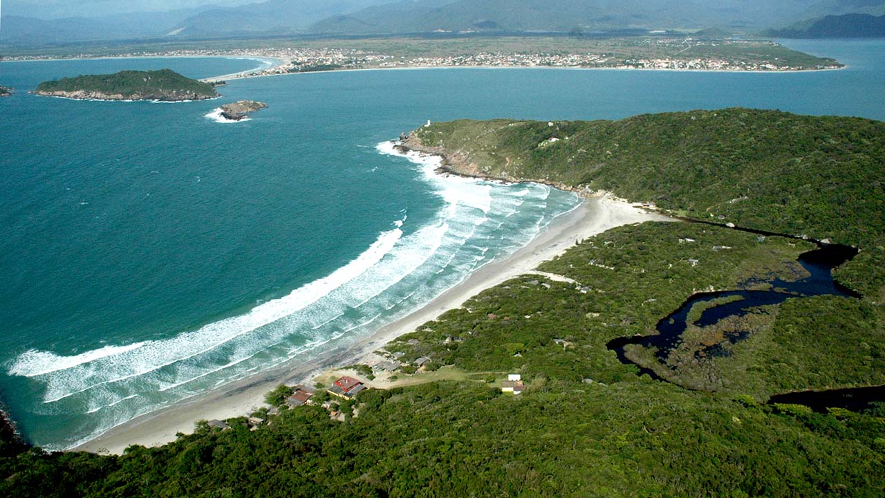 Praia Naufragados