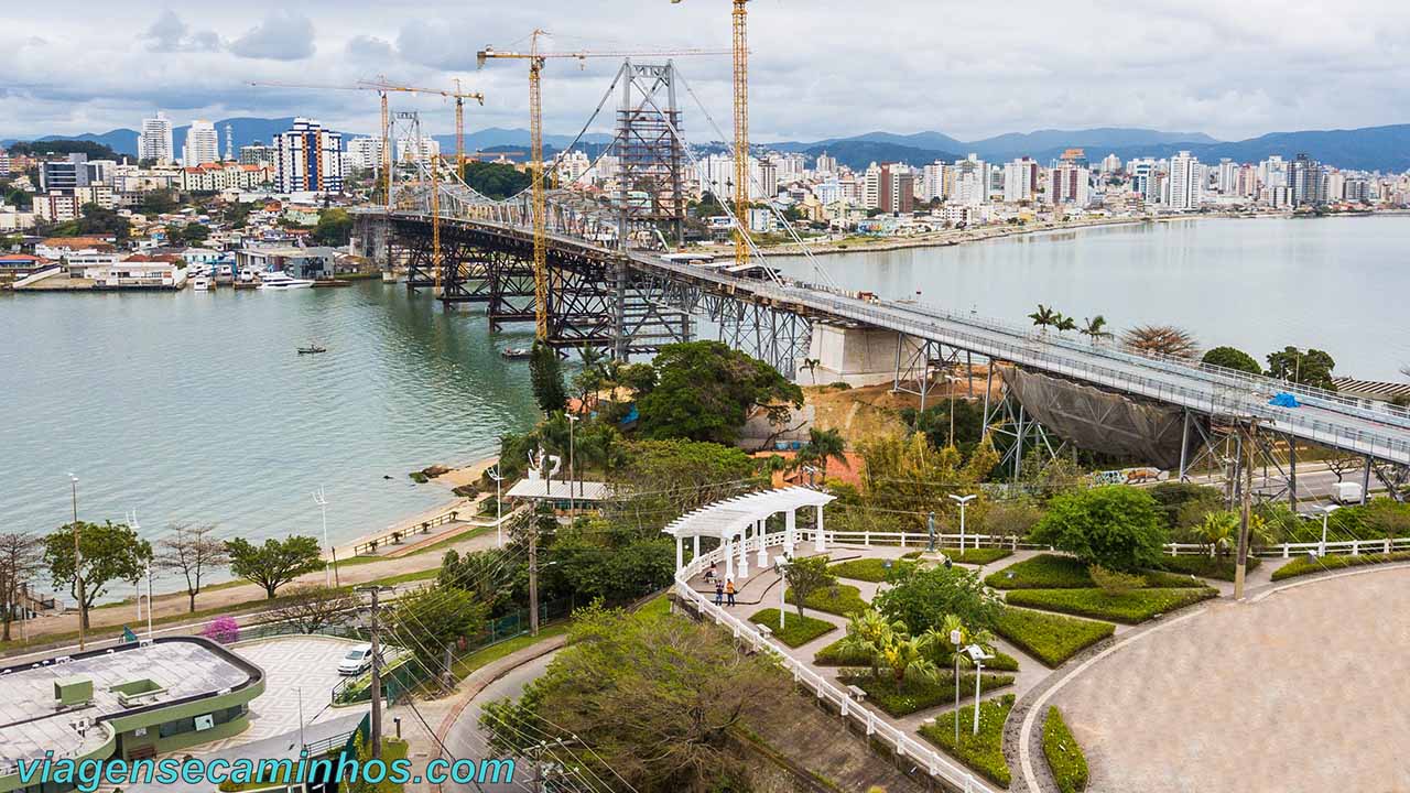 Pontos turísticos de Florianópolis - Praça Hercílio Luz