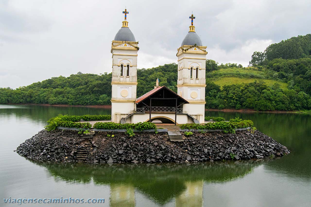 Igreja submersa em Itá SC