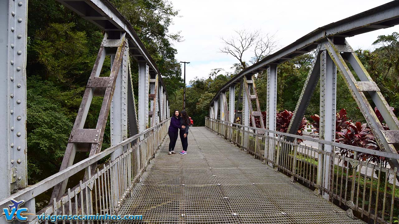 Ponte de Ferro na Estrada da Graciosa