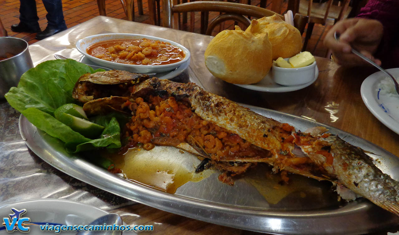 Tainha recheada com camarão - restaurante Gambrinus