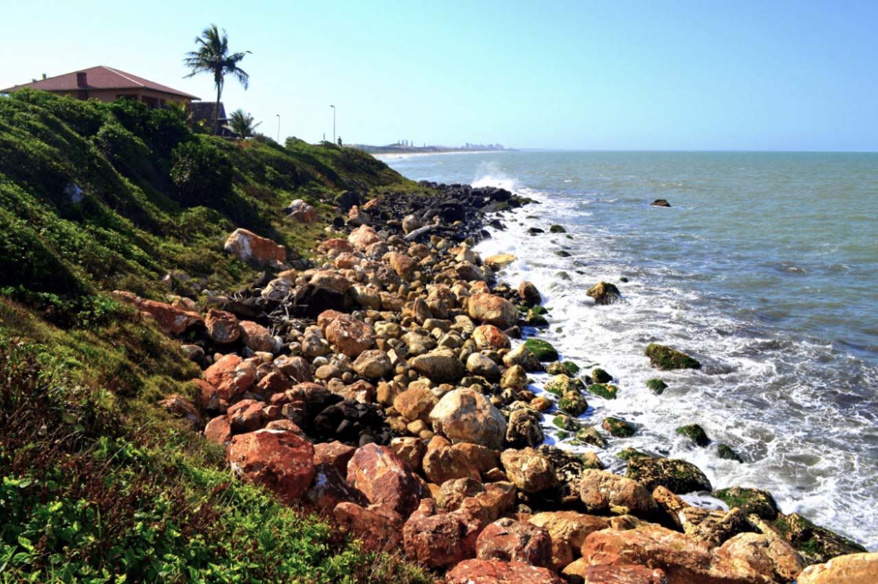 Costão Pedras Brancas e Negras