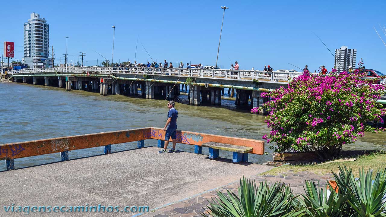 Pesca de sardinha no Rio Tramandaí