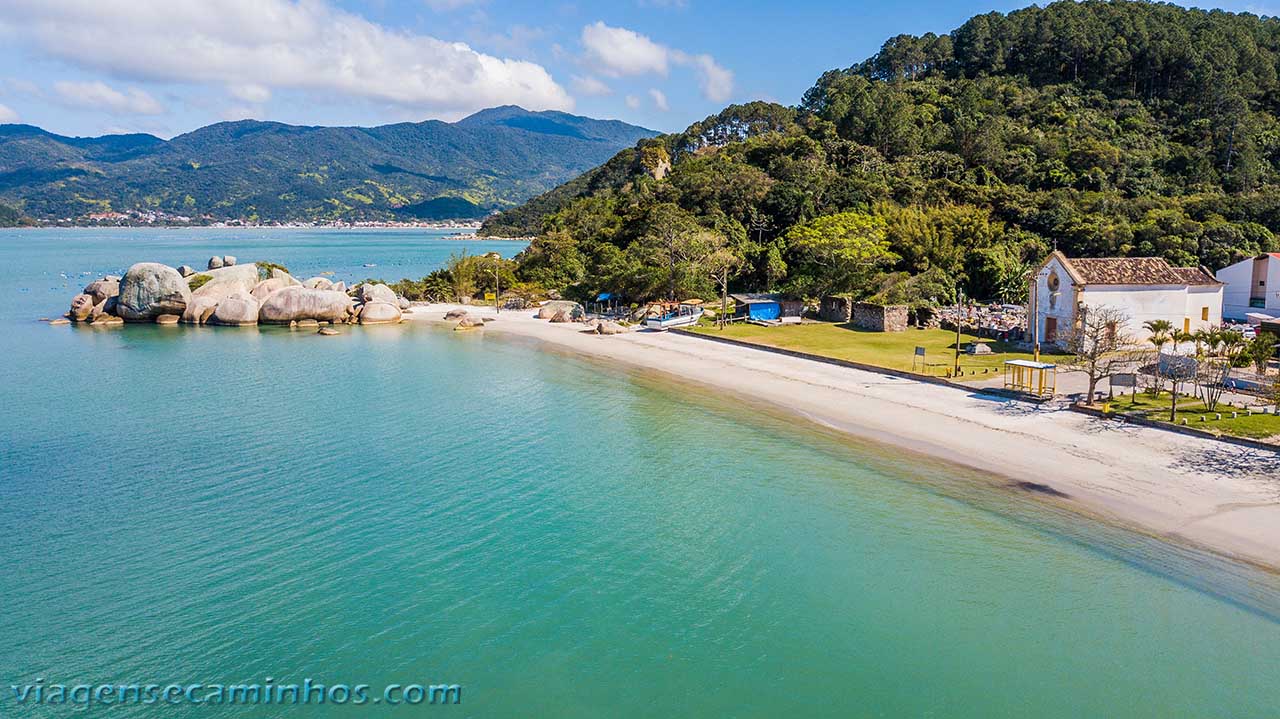 Praia Armação da Piedade - Governador Celso Ramos