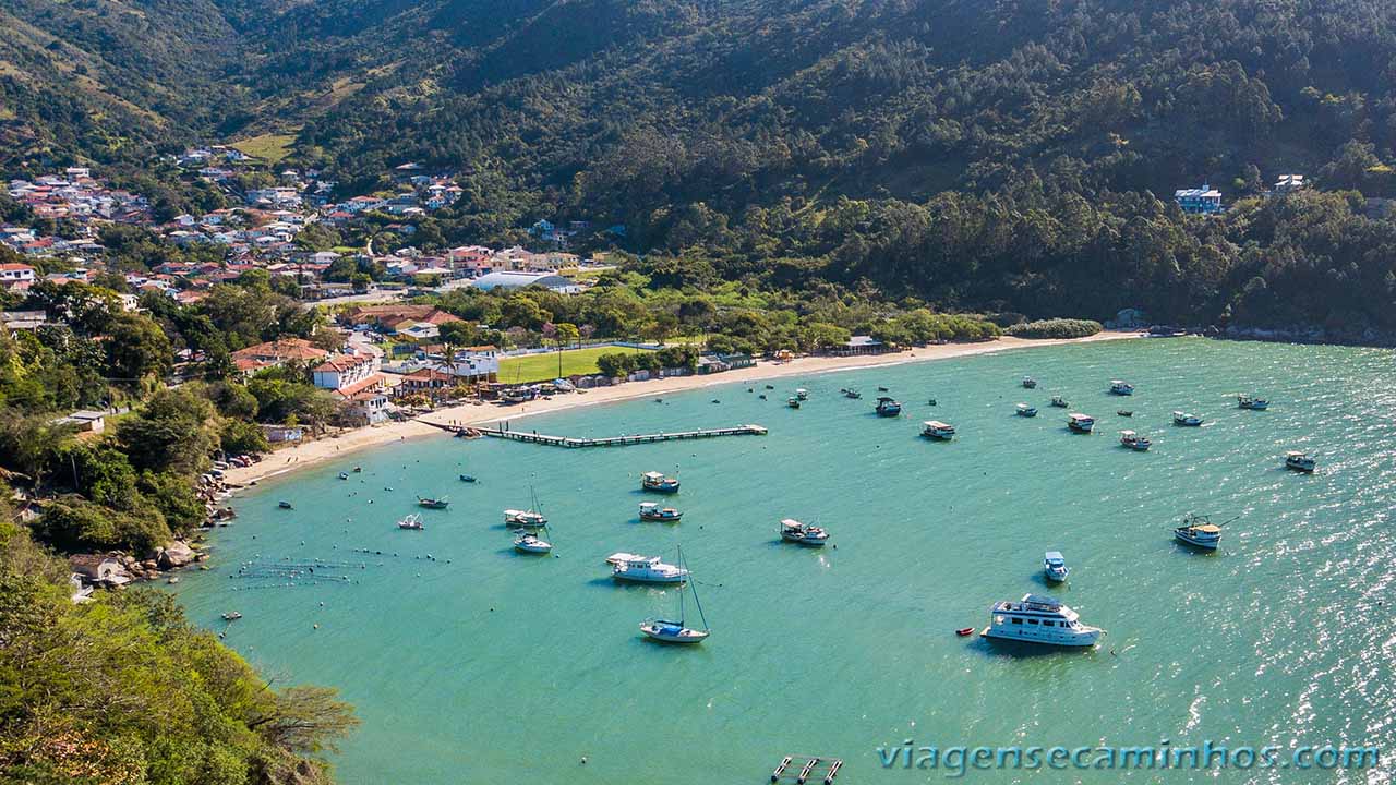 Praia Calheiros - Governador Celso Ramos