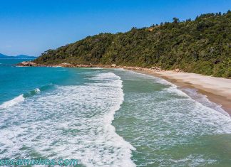 Praia do Sissial - Governador Celso Ramos