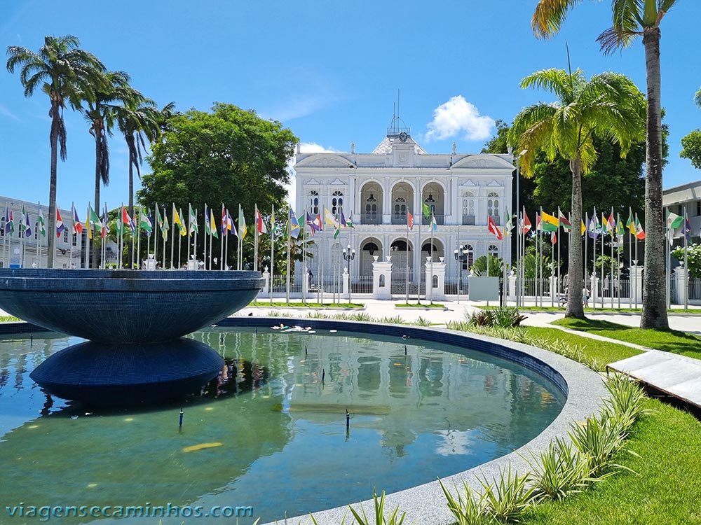 Praça dos Martírios e Museu Floriano Peixoto - Maceió