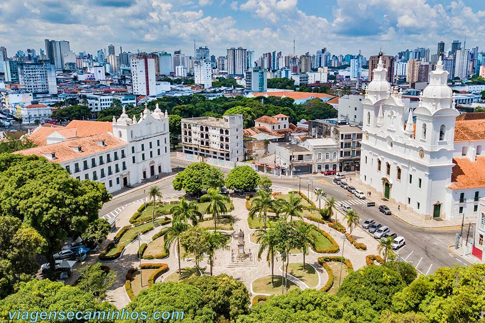 Belém - Praça Frei Caetano Brandão e a catedral à direita