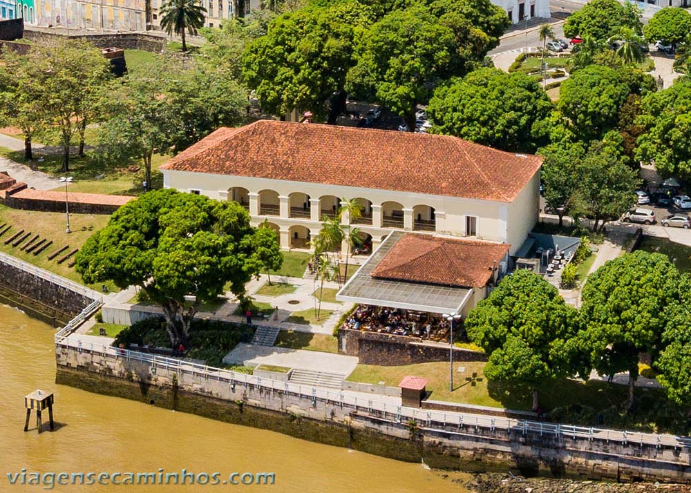 Casa das Onze Janelas - Belém PA