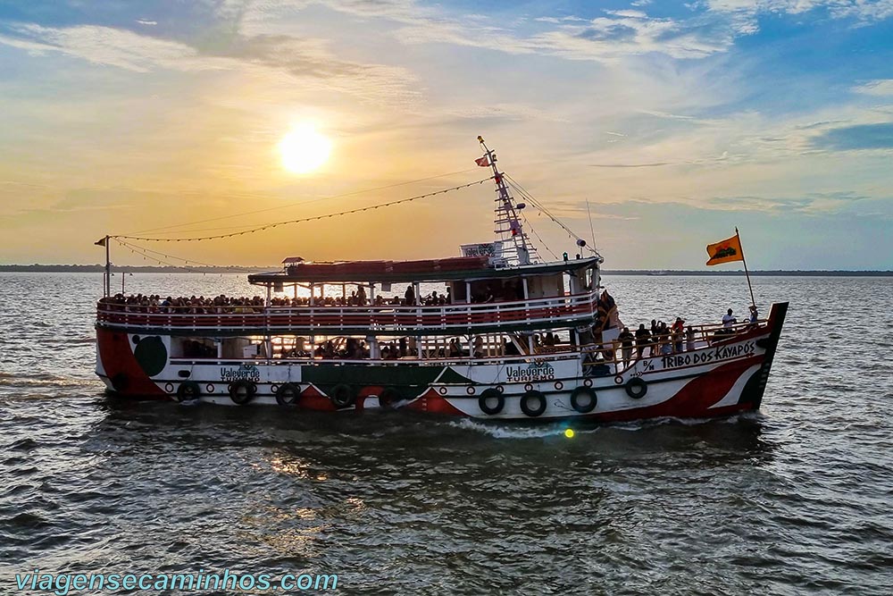 Passeio de barco em Belém do Pará