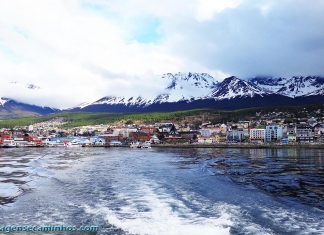 Ushuaia vista do Canal de Beagle