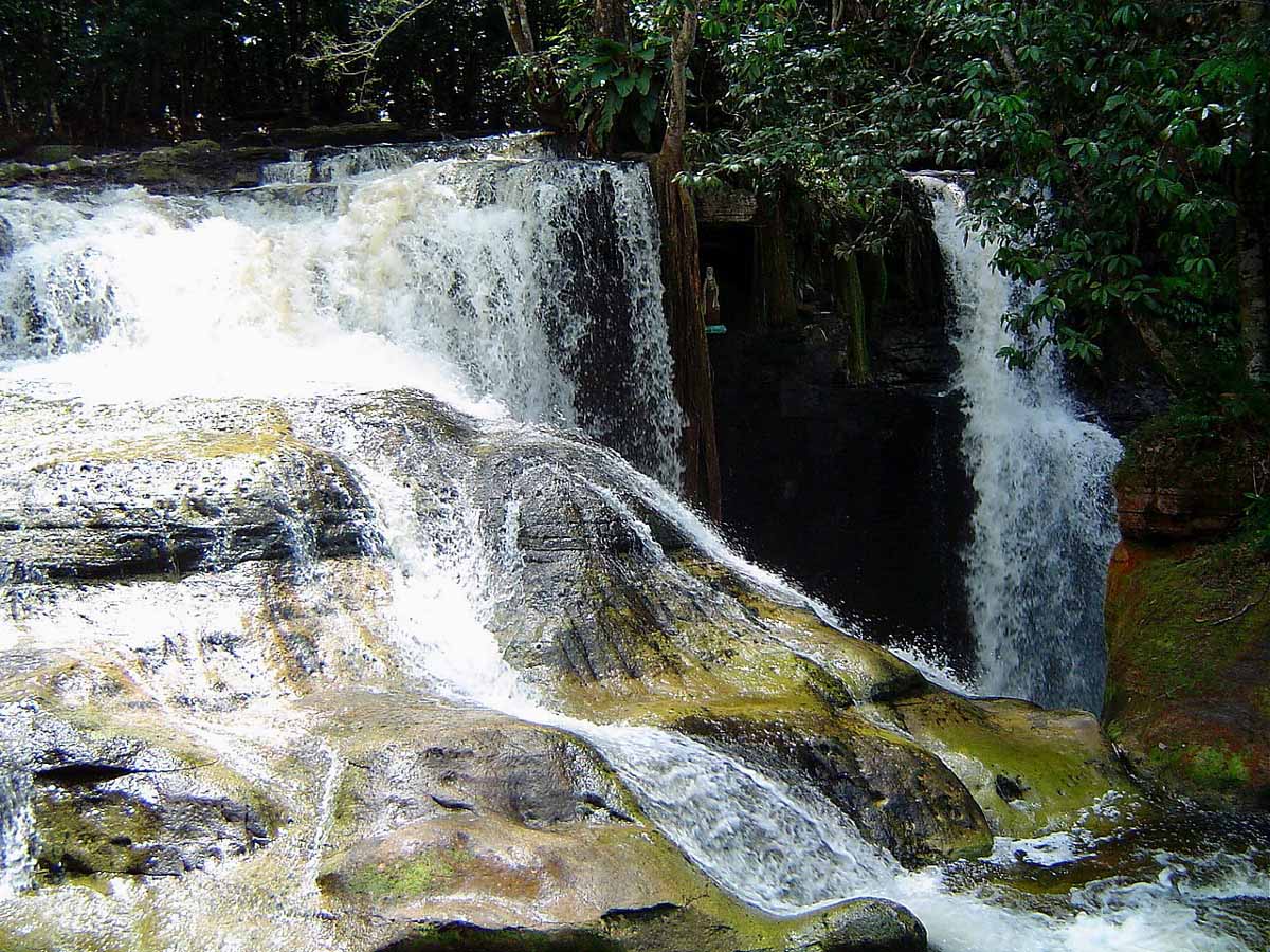 Cachoeira do Santuário - Presidente Figueiredo