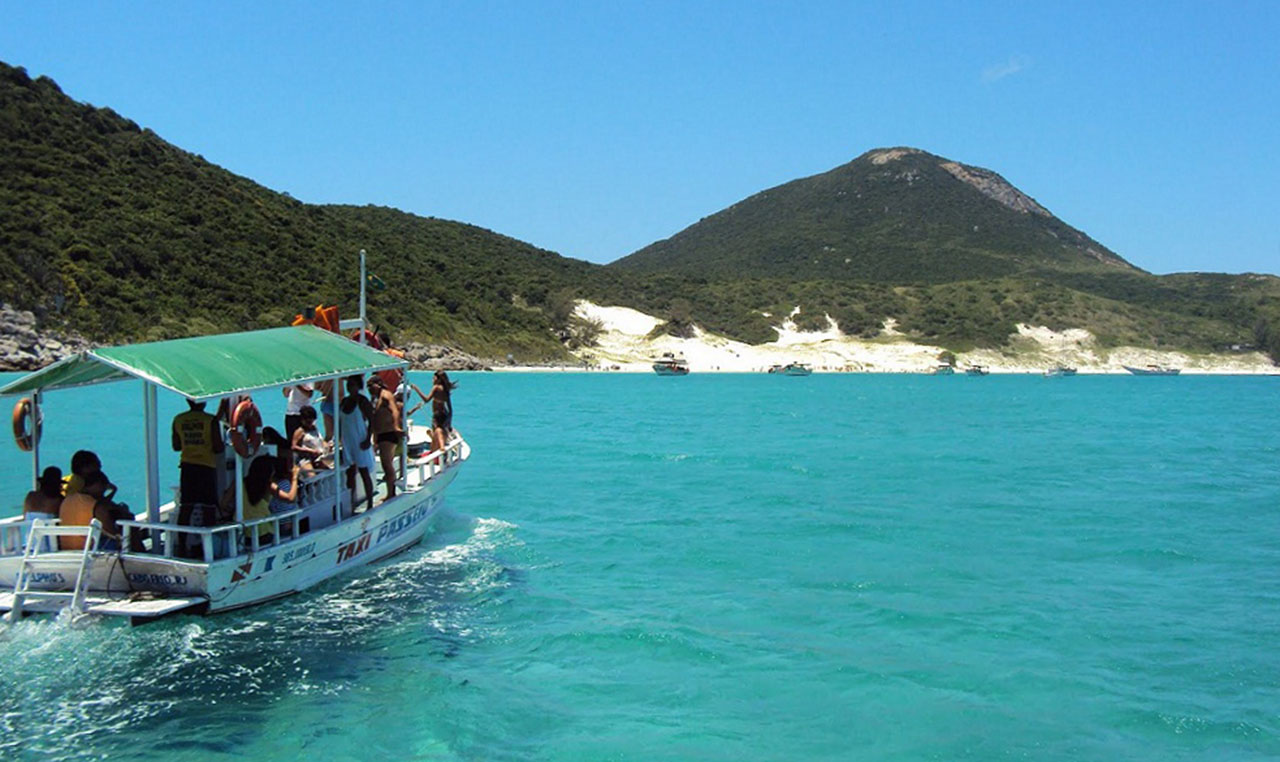 Passeio de barco em Arraial do Cabo