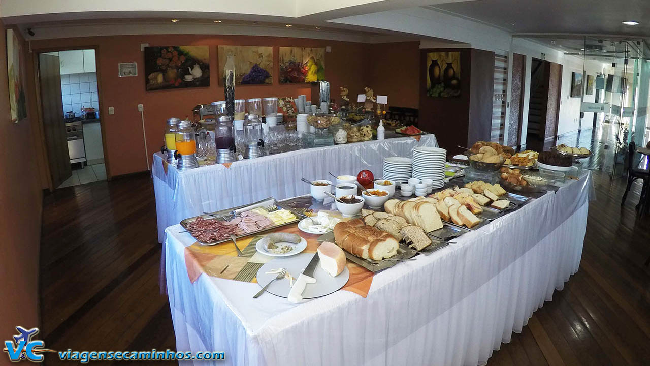 Buffet de café da manhã do Hotel Balneário