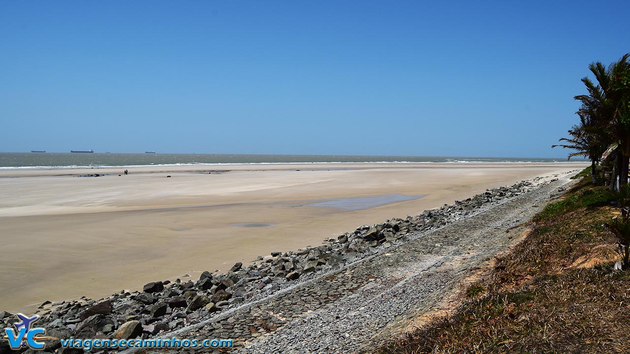 São Luís - Praia Calhau na maré baixa