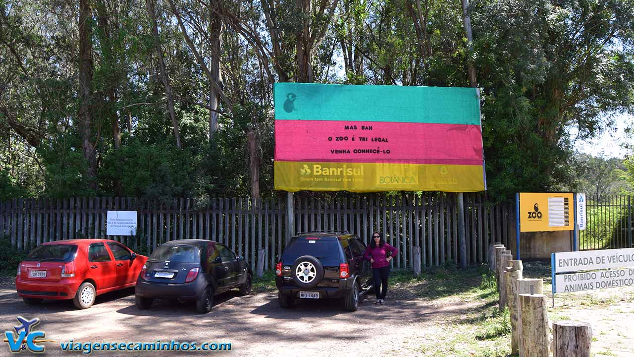 Estacionamento externo do Zoo de Sapucaia do Sul