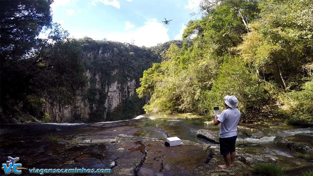 Decolando o drone em cima da cachoeira da Usina, em Campestre da Serra - RS