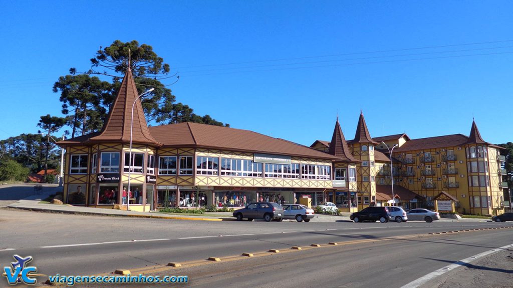 Estrada entre Caxias do Sul e Gramado - Serra Gaúcha - Viagens e Caminhos