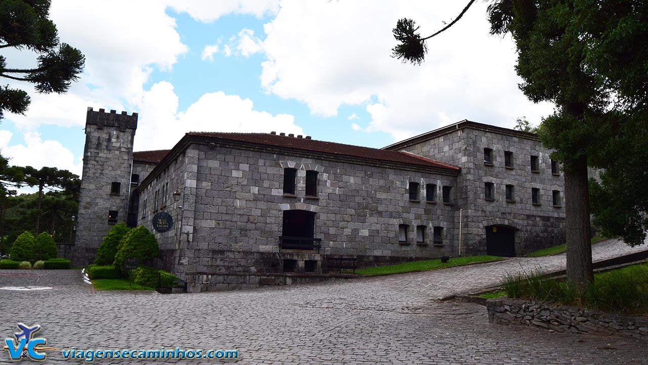 Vista lateral do Castelo Chateau Lacave - Caxias do Su