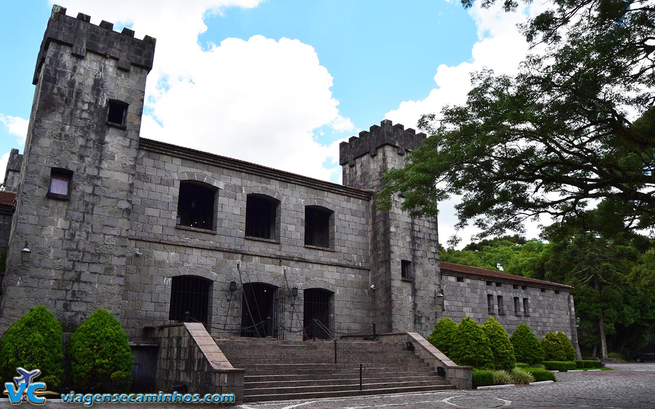 Vista frontal do Castelo Chateau Lacave - Caxias do Su