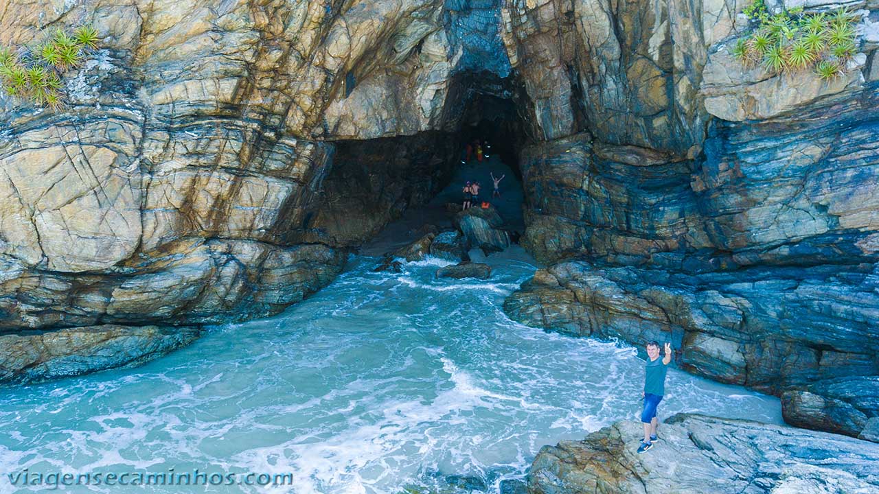 O que fazer na Ilha do Mel - Gruta das Encantadas