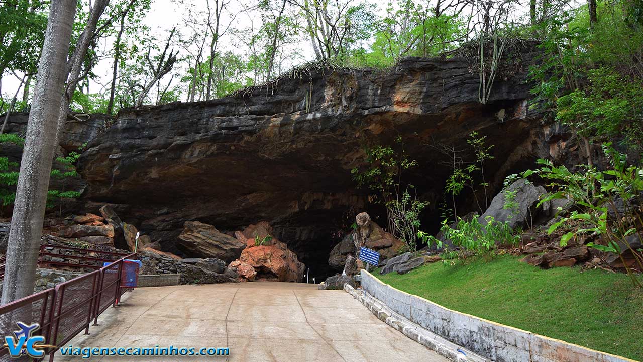 Entrada da Gruta do Maquiné