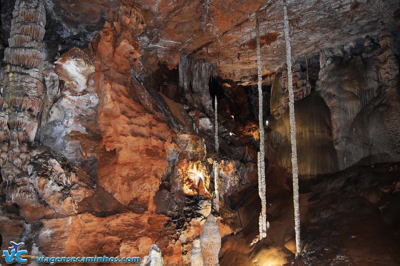 Gruta Rei do Mato - Colunas gêmeas