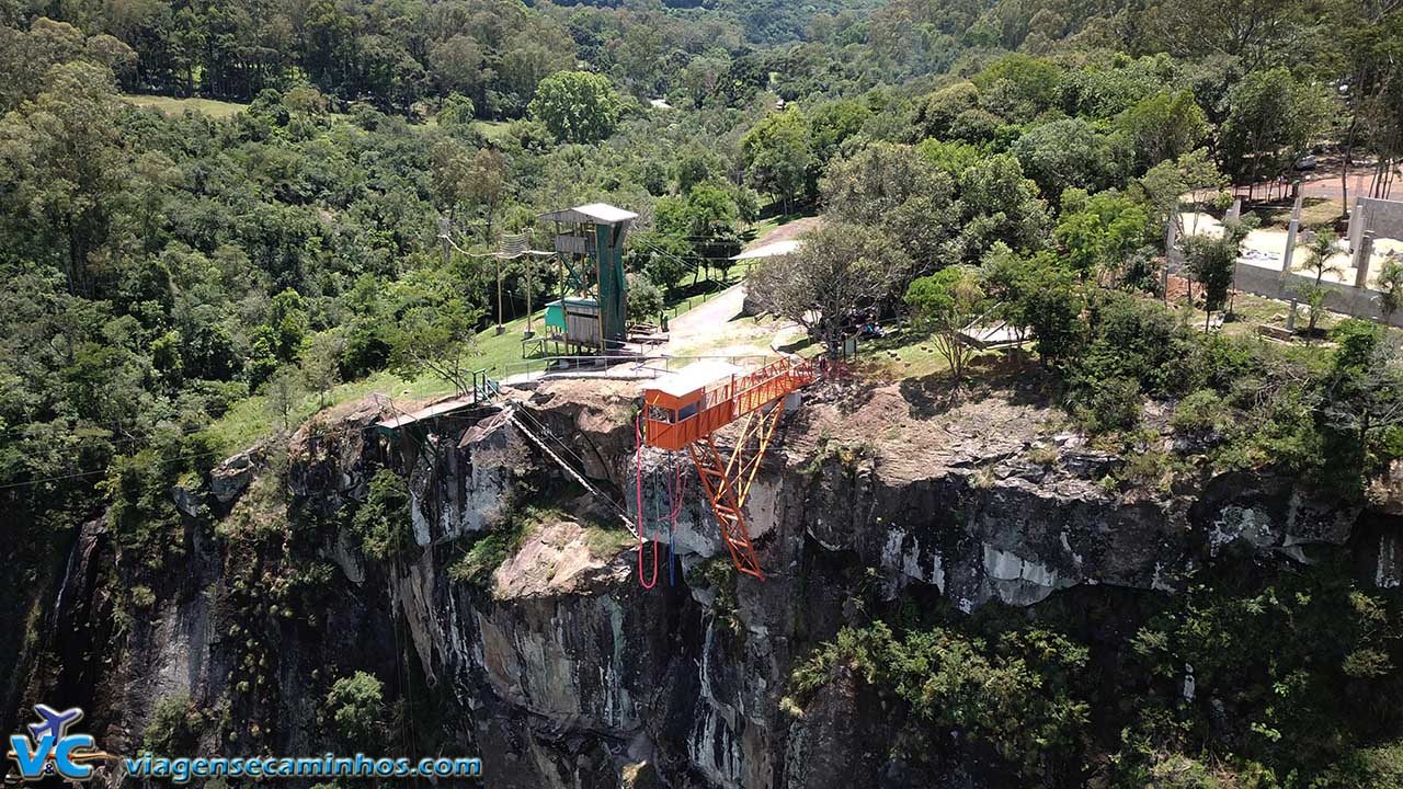 Trilha de moto no vale dos vinhedos Gasper - Parque de Aventuras