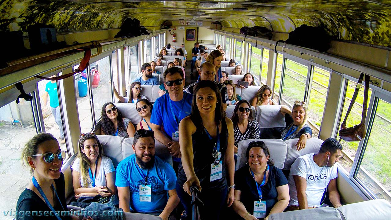 Blogueiros no trem Curitiba Morretes