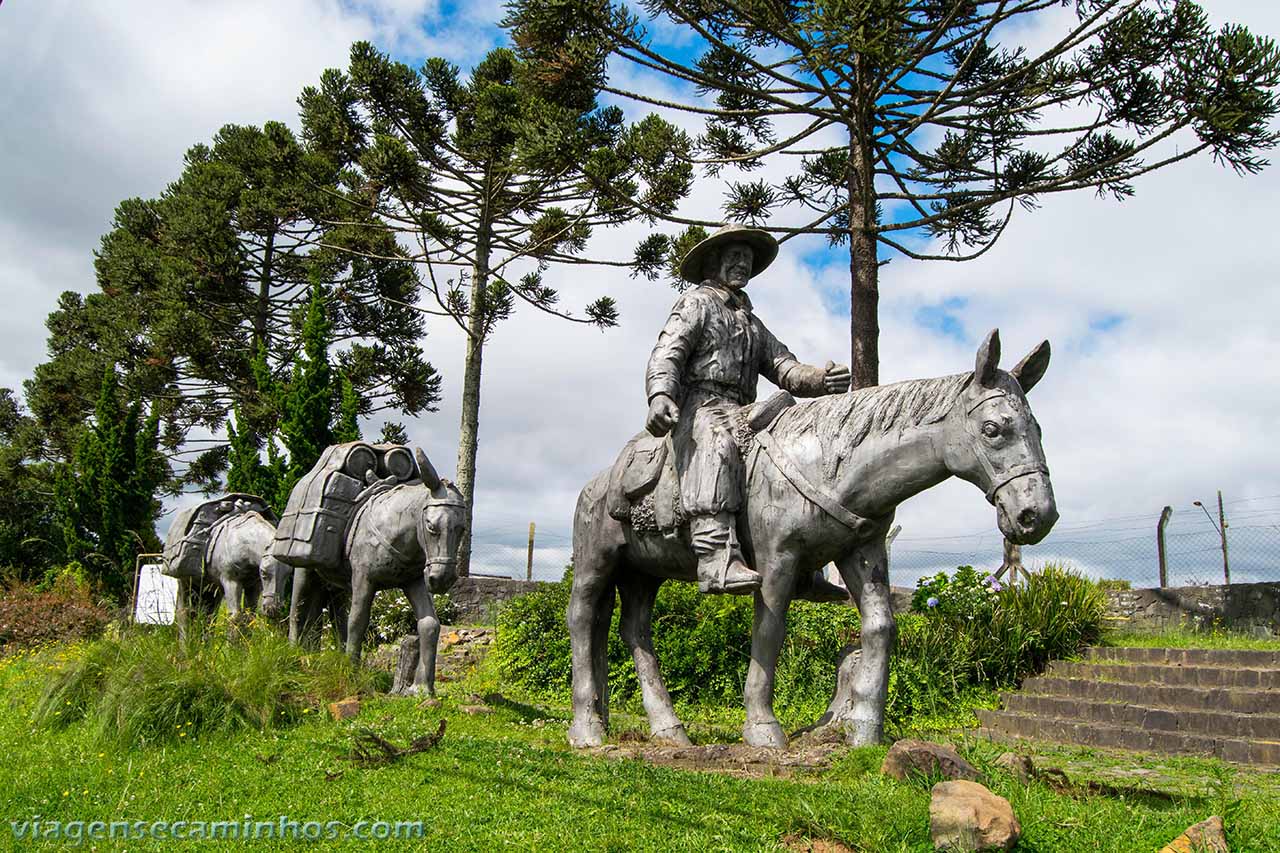 Pontos turísticos de Lages - Monumento ao Tropeiro