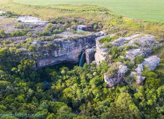 Vista aérea do Cânion e cachoeira São Jorge