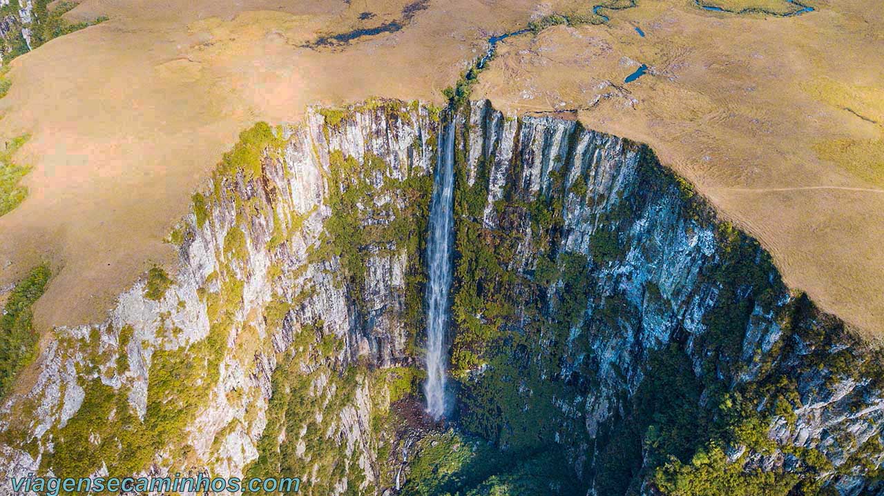 Cachoeira do Amola Faca - São José dos Ausentes