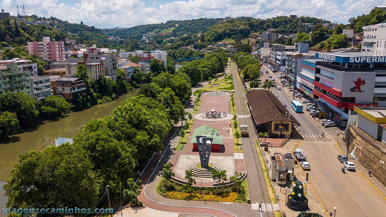 Praça estação ferroviária - Videira