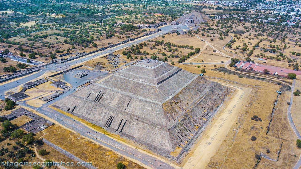 Vista aérea da Pirâmide do Sol - Teutihuacan