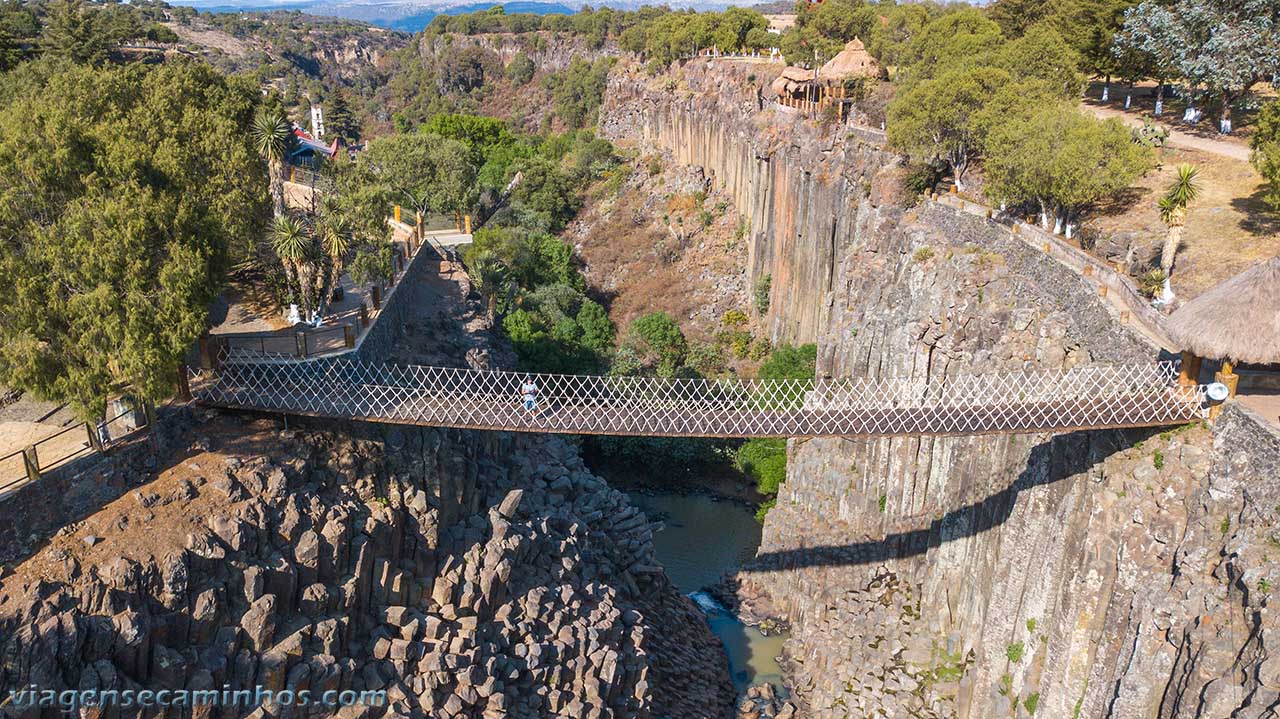 Vista aérea dos Prismas Basálticos - México