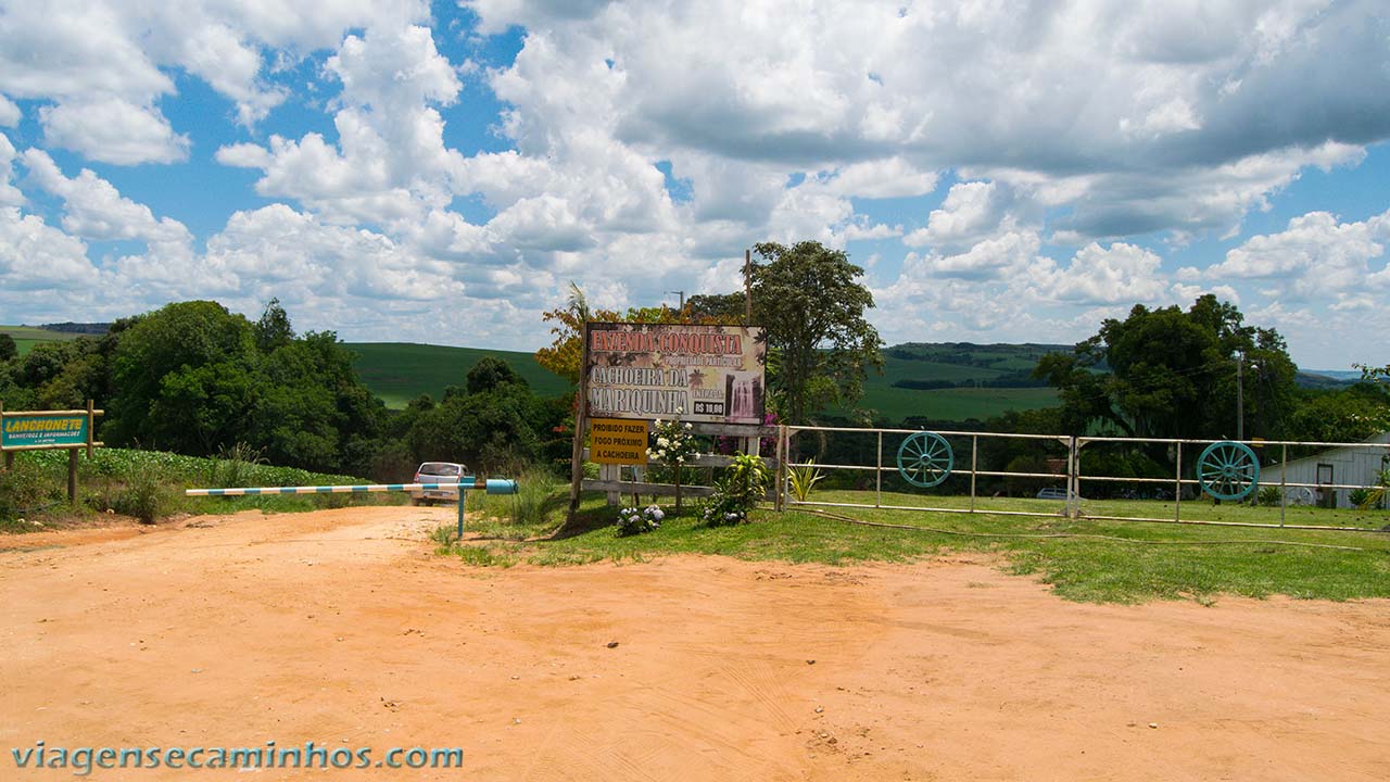 Acesso a Cachoeira da Mariquinha