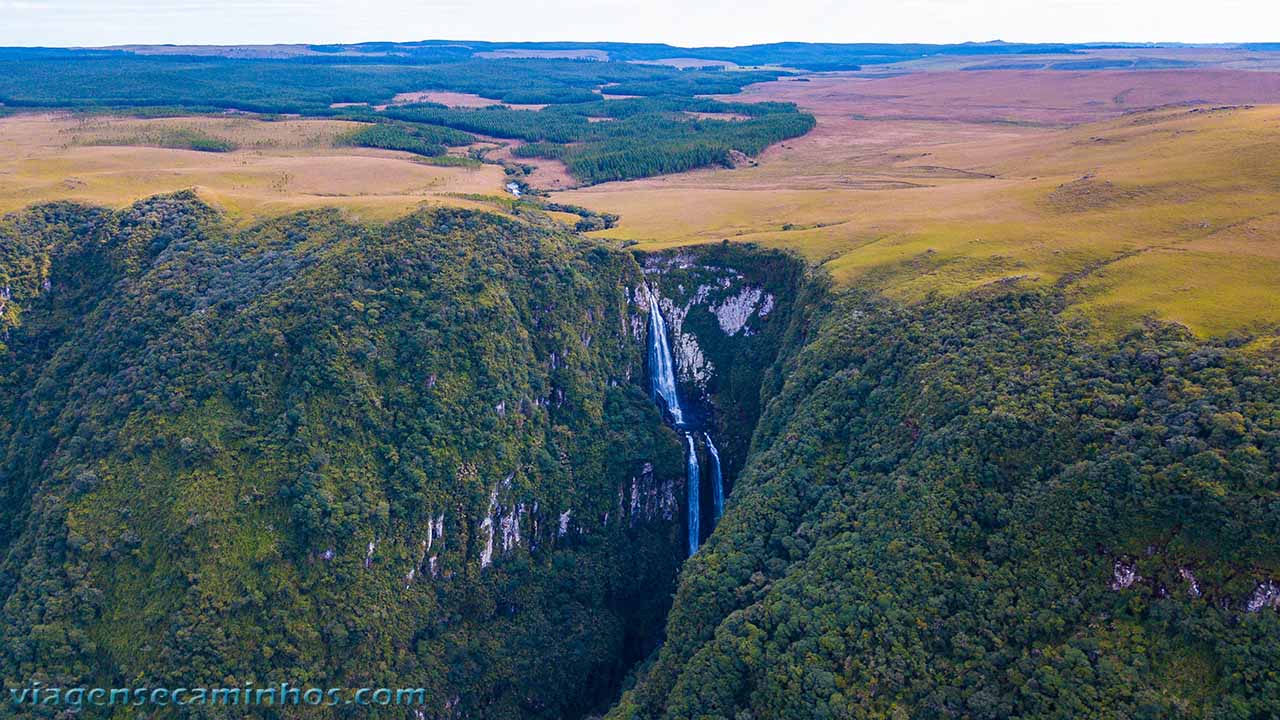 Cachoeira do Escorpião - Cânion do Tabuleiro - São José dos Ausentes