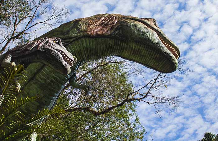 Dinossauros no Parque Florybal - Canela