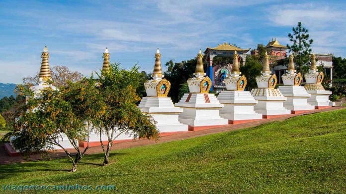 Templo Budista de Três Coroas