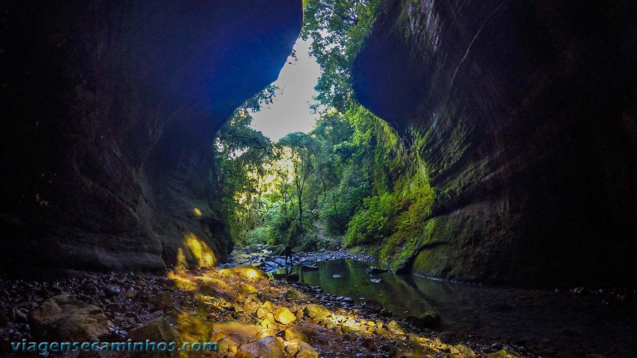 Gruta da Cascata das Andorinhas - Rolante - RS