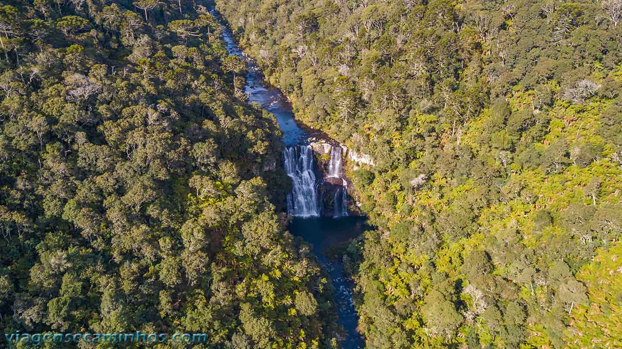 Cachoeira Linda Áurea - São José dos Ausentes